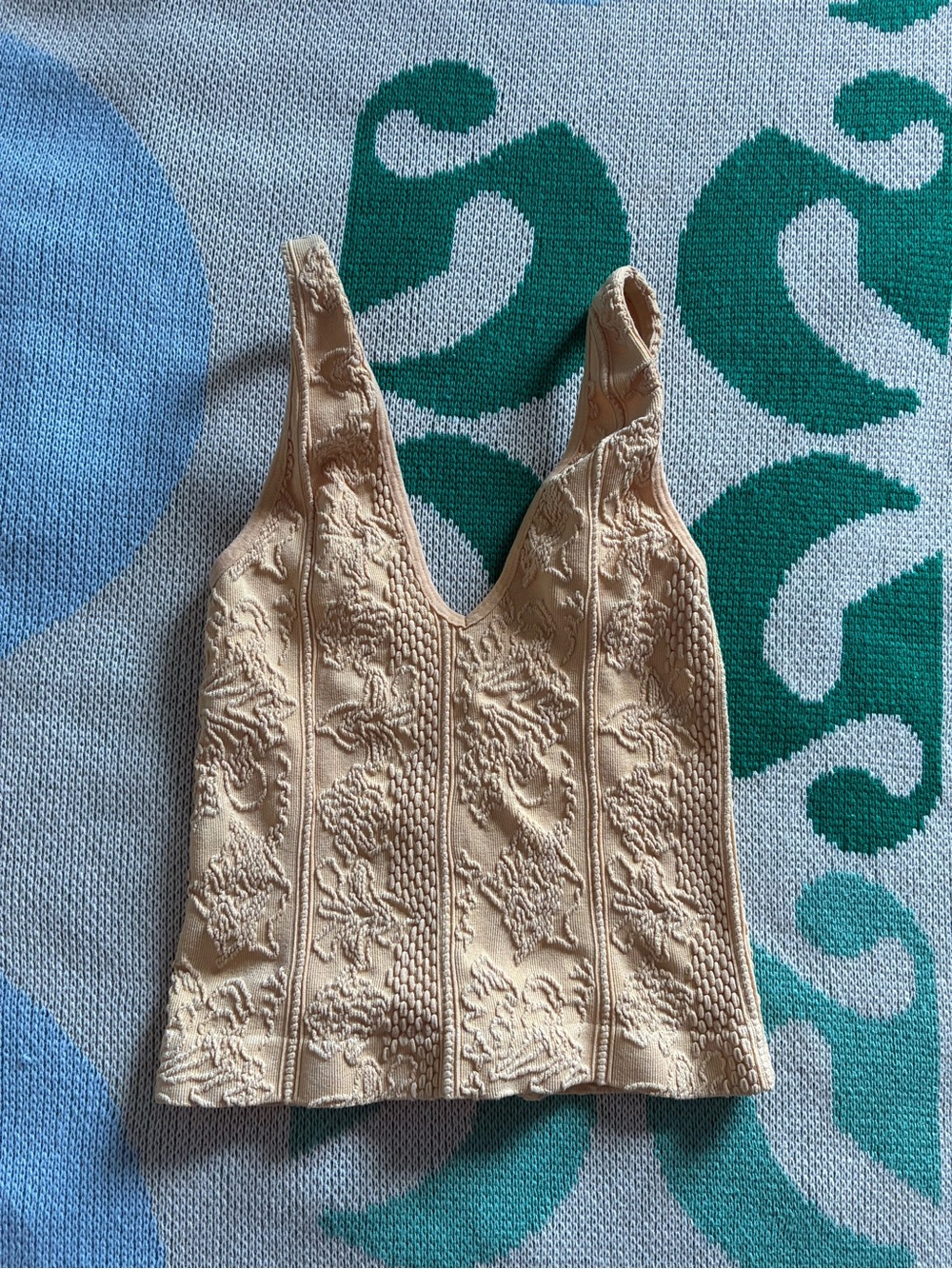 Urban Outfitters Cream Textured V‑Neck Knit Camisole